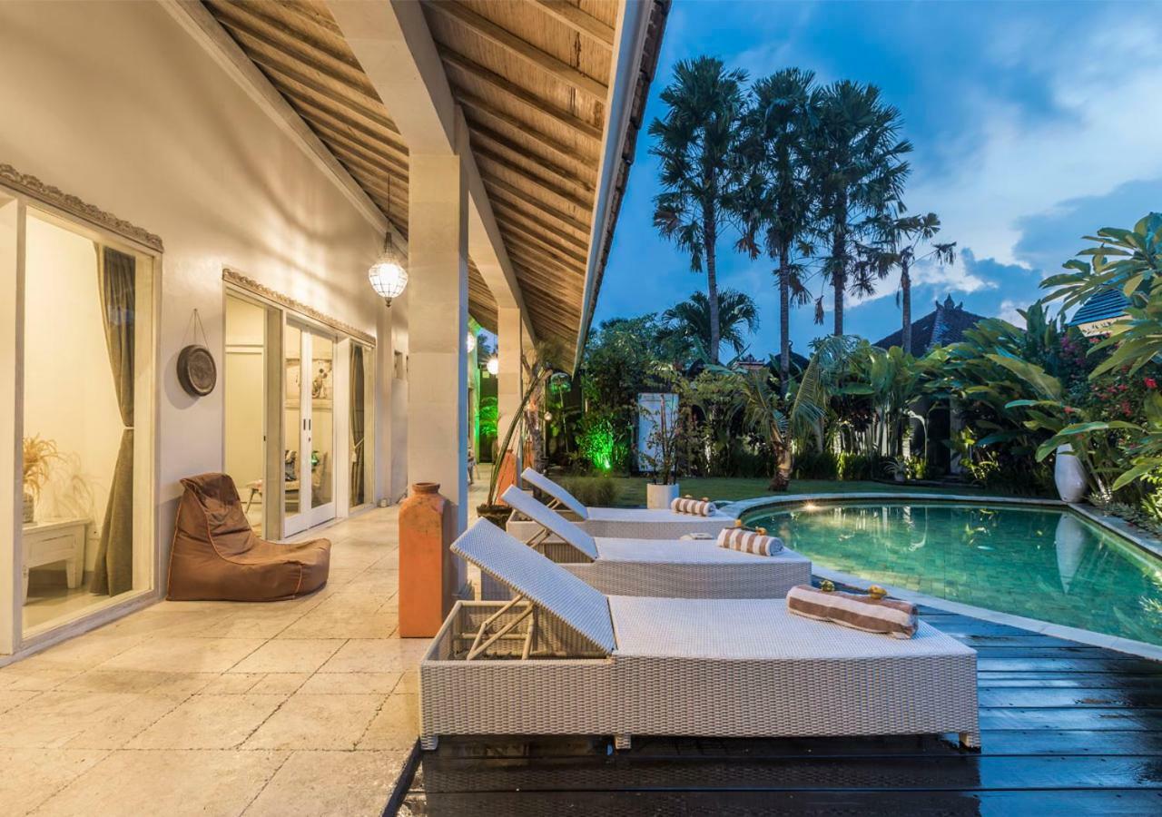 Villa Armani Seminyak Exteriör bild